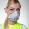 Atemschutzmaske FFP2 mit Aktivkohlefilter bei Smog & Schimmel