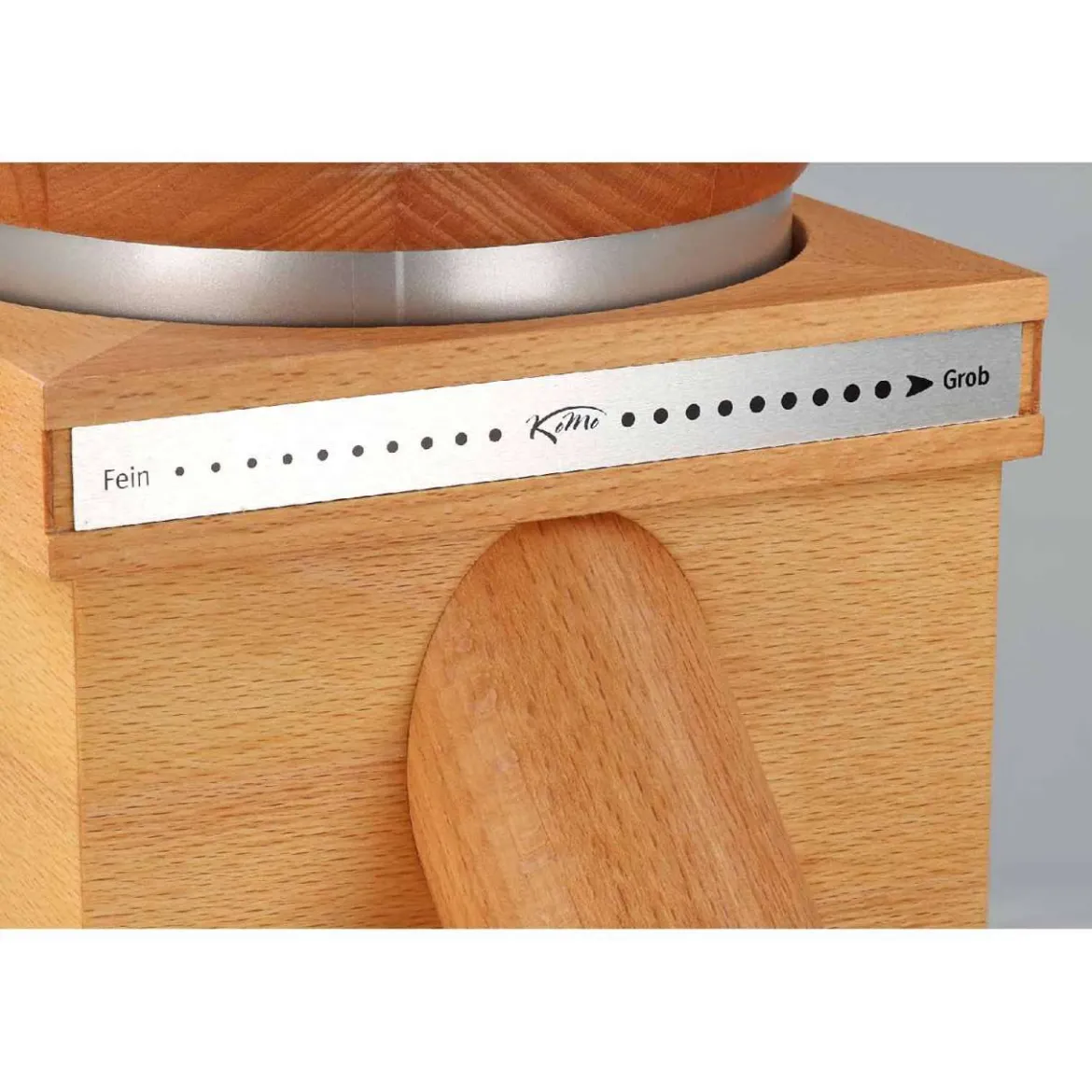 KoMo Fidibus Medium - kleine, starke Getreidemühle aus Buchenholz