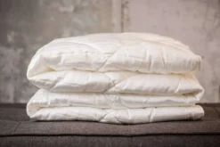 Leichte Tencel Sommerbettdecke: Bezug aus Baumwolle & Füllung aus Lyocell