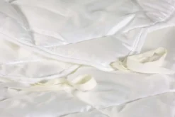 PureNature Tencel 4-Jahreszeiten Bettdecke mit zwei Tencel Bettdecken