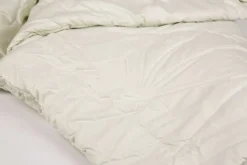 Vier Jahreszeiten Decke: Natürlicher Schlafkomfort mit Hanf